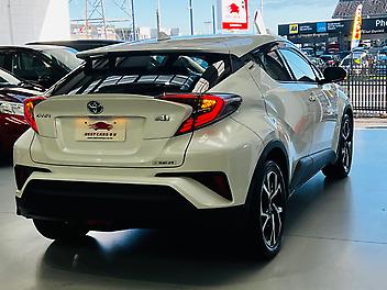 2017 Toyota C-hr G LIMITED HYBRID | RADAR CRUISE CONTROL | LOW MILEAGE
