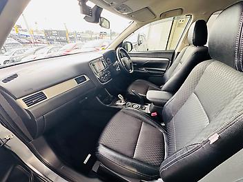 2014 Mitsubishi Outlander PHEV 4WD | LEATHER TRIM | CRUISE | HEAT SEAT 