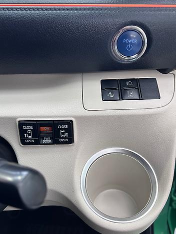 2016 Toyota Sienta HYBRID G GRADE | 07 SEATER | PUSH START | AUTO HEADLIGHTS 