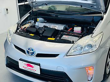 2012 Toyota Prius 1.8L HYBRID (PRE-OWNED)