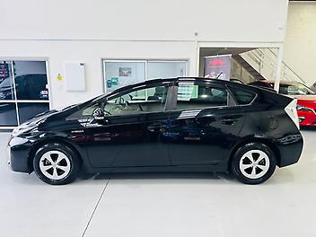 2015 Toyota Prius S LIMITED HYBRID | FOG LAMPS | REAR WIPER