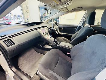 2012 Toyota Prius 1.8L HYBRID (PRE-OWNED)