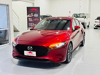 2019 Mazda 3 FASTBACK 20S BURGUNDY  LIMITED SELECTION | SUPER LOW KM