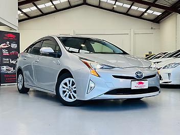 2016 Toyota Prius S GRADE LIMITED HYBRID | CRUISE CONTROL | FOG LAMPS