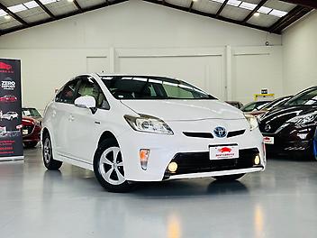 2015 Toyota Prius S GRADE LIMITED HYBRID | FOGs | FUEL SAVER