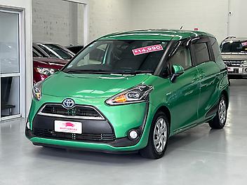 2016 Toyota Sienta HYBRID G GRADE | 07 SEATER | PUSH START | AUTO HEADLIGHTS 