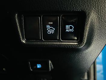 2017 Toyota C-hr 1.8L HYBRID | G LIMITED EDITION | TWO-TONE | ADAPTIVE CRUISE 