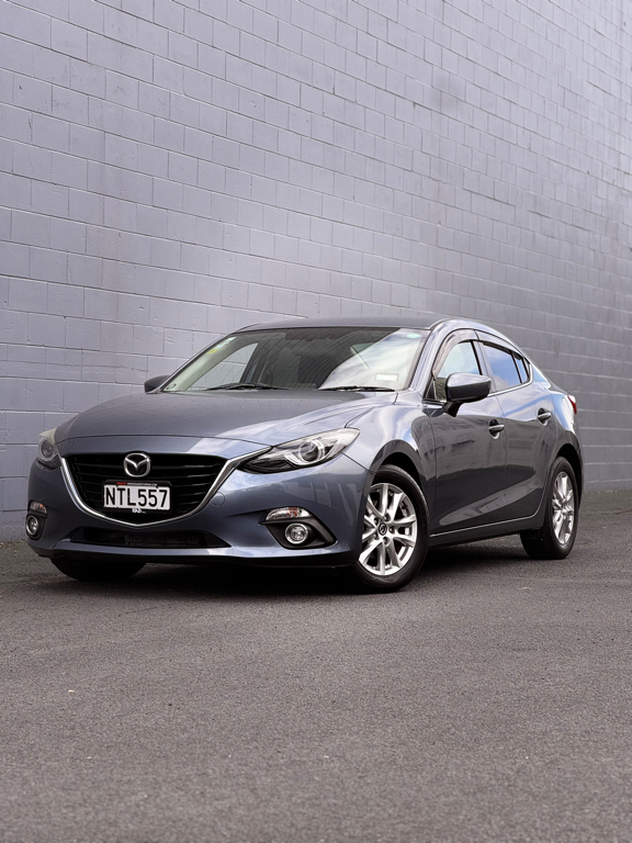 2014 Mazda Axela