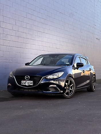2015 Mazda Axela