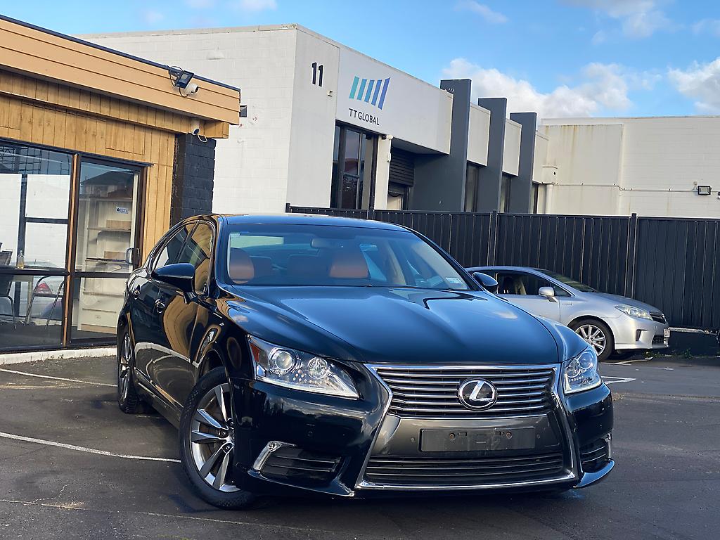 2013 Lexus Ls460 V8 / Superb Luxury / super rare / top spec 