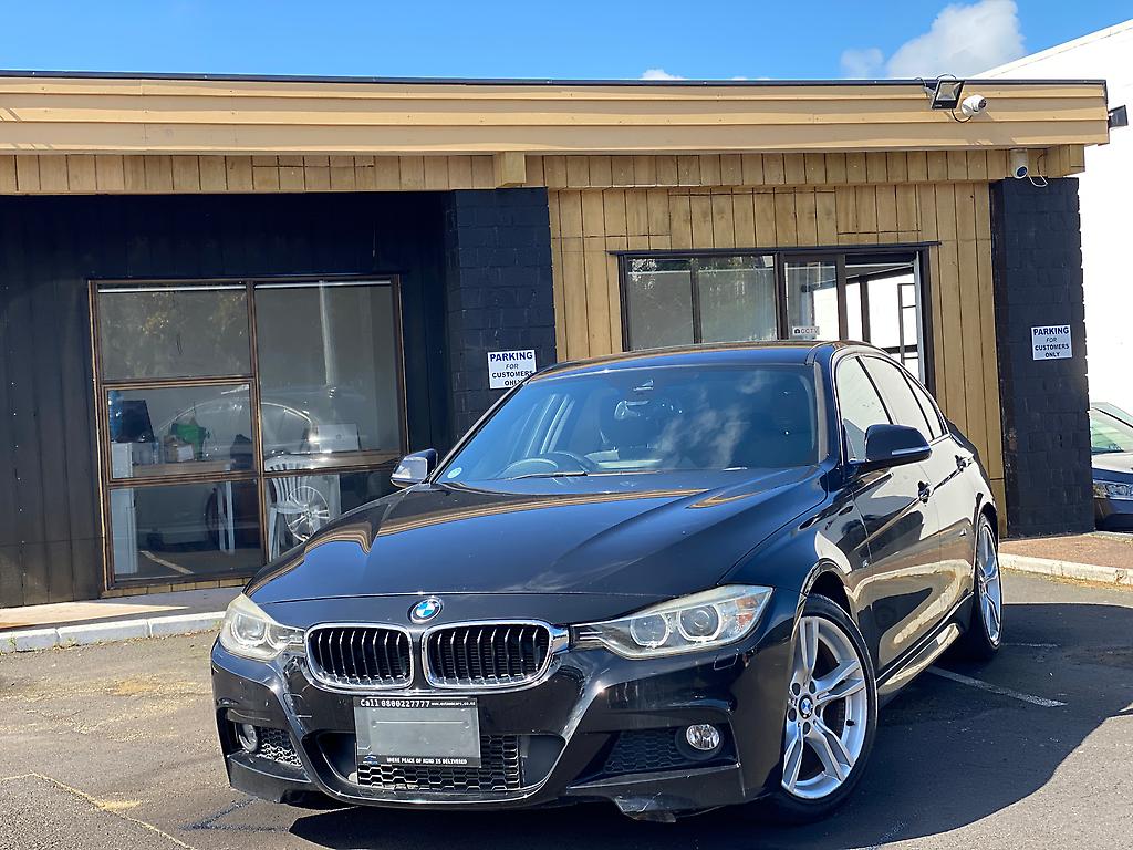 2014 Bmw 320i M-sports M-SPORT