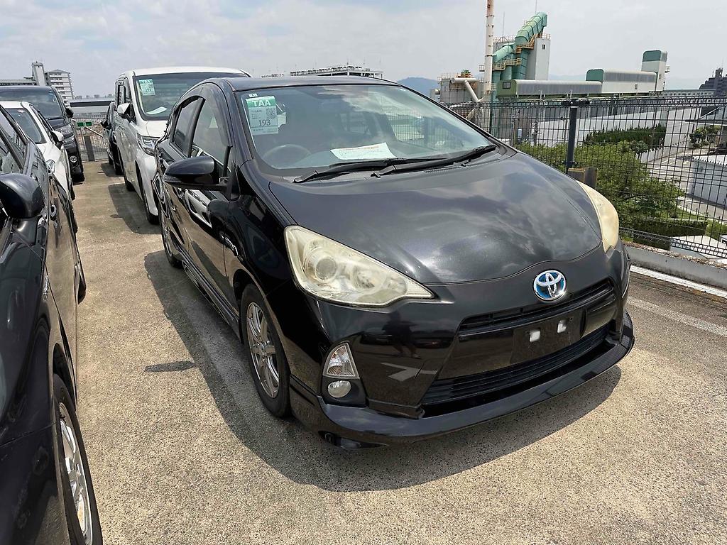 2014 Toyota Aqua Push Start /Body Kit