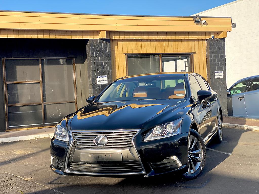 2013 Lexus Ls460 V8 / Superb Luxury