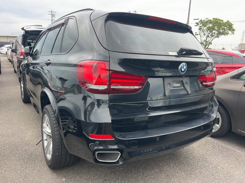 2015 Bmw X5 M-SPORTS / TURBOCHGARGED