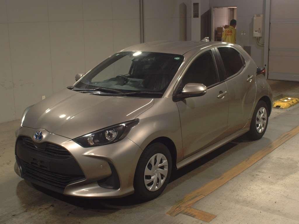 2021 Toyota Yaris HYBRID X