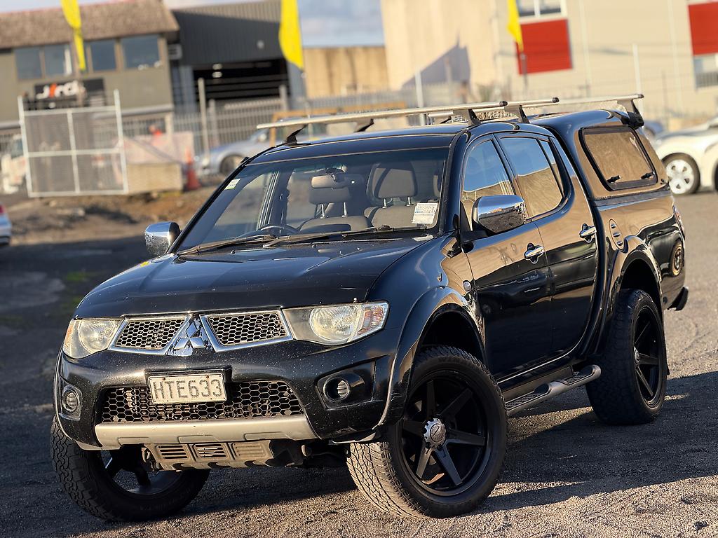 2014 Mitsubishi Triton D/CAB GLX 2.5D/4AT/U
