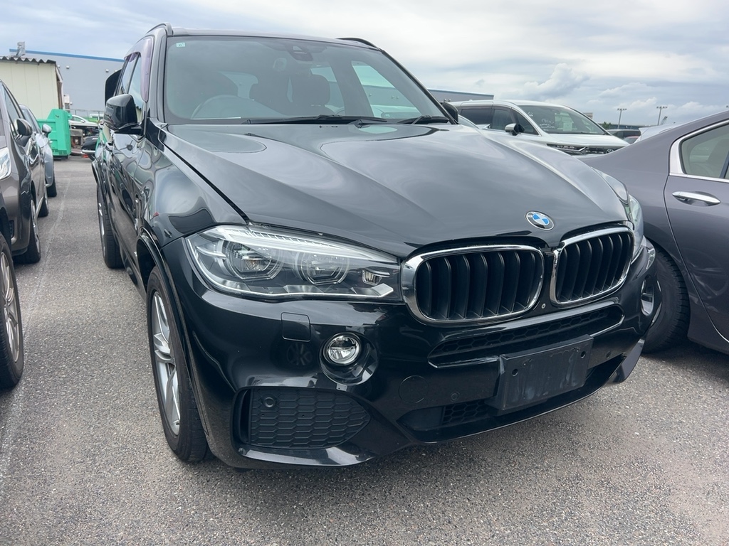 2015 Bmw X5 M-SPORTS / TURBOCHGARGED