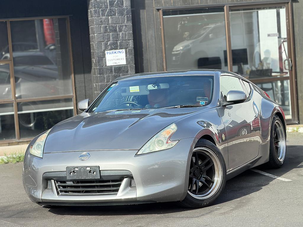 2010 Nissan Fairlady 370z MAGS / EXAUST