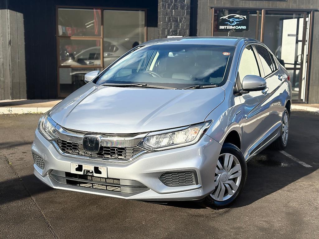 2020 Honda Grace HYBRID / Honda SENSING 4WD