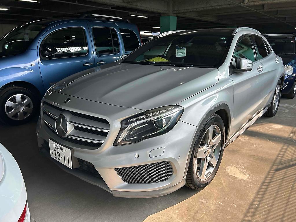 Mercedes Benz Gla-class 4wd RV-SUV
