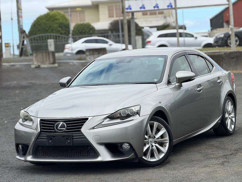 2013 Lexus Is 300h IS300H VERSION L