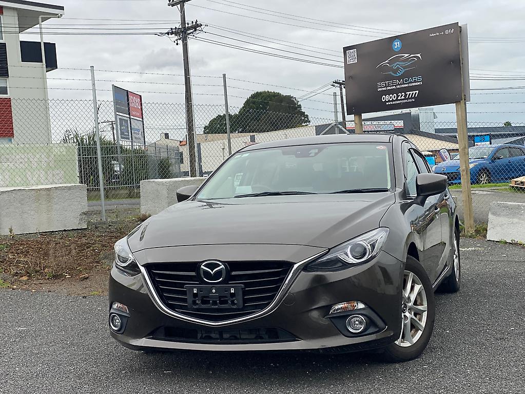 2014 Mazda Axela Sport