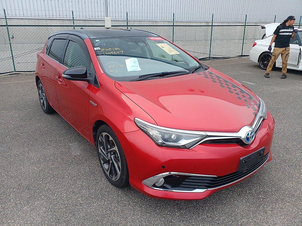 2016 Toyota Auris