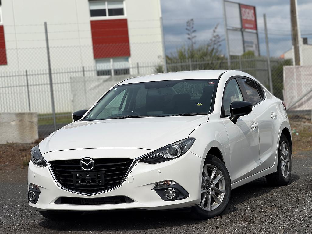 2014 Mazda Axela Hybrid S