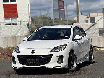 2012 Mazda Axela SKYACTIV