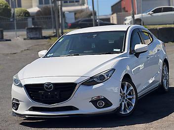 2015 Mazda Axela 15S TOURING