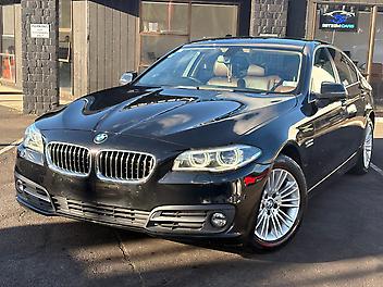 2013 Bmw 520i Luxury/ Digital Display / Low KMS 