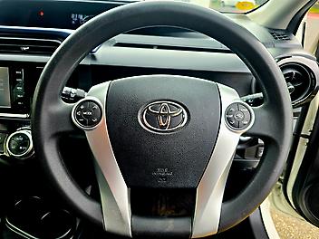 2016 Toyota Aqua S