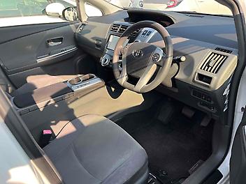2014 Toyota Prius ALPHA S