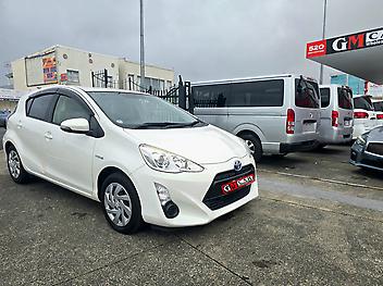 2016 Toyota Aqua S