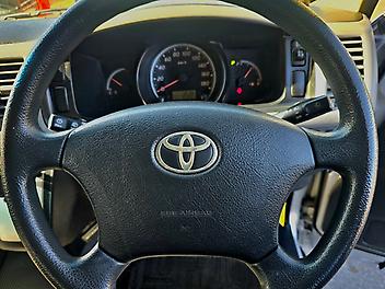 2013 Toyota Hiace Minibus
