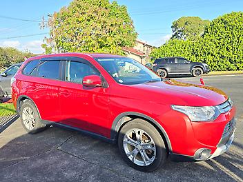 2014 Mitsubishi Outlander 20G 7 SEATER