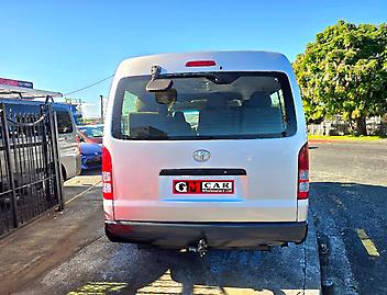 2013 Toyota Hiace Minibus