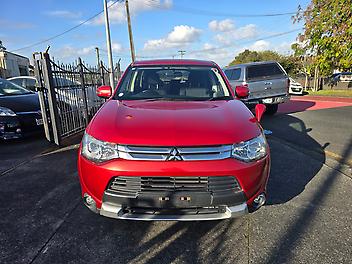 2014 Mitsubishi Outlander 20G 7 SEATER