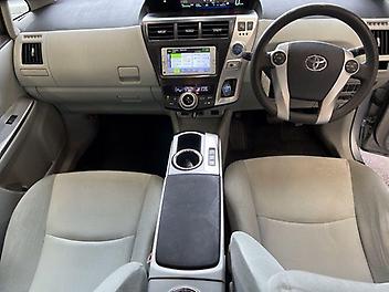 2013 Toyota Prius ALPHA S 7SEATER