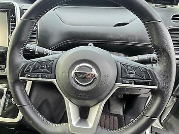 2017 Nissan Serena HYBRID HIGHWAY STAR V SMART
