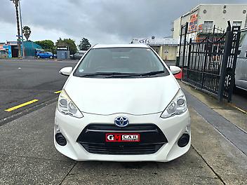 2016 Toyota Aqua S