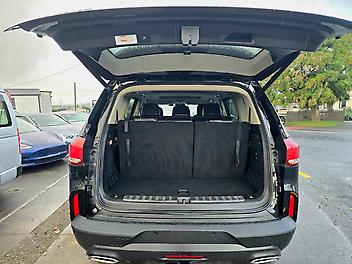2022 Ldv D90 Executive