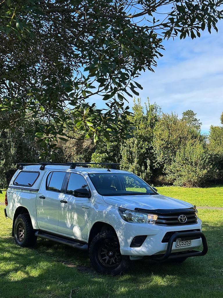 2018 Toyota Hilux SR TD DC 2.8D/6AT/UT
