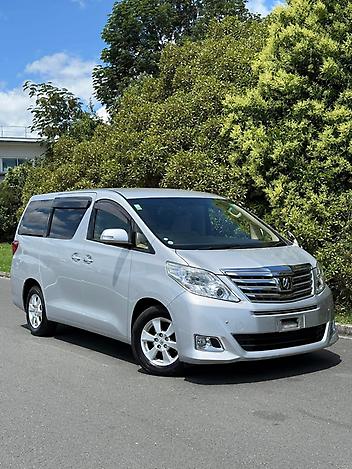 2014 Toyota Alphard