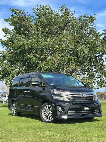 2014 Toyota Vellfire