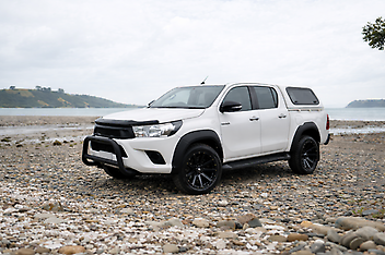 2017 Toyota Hilux SR TD DC 2.8D/6AT/UT