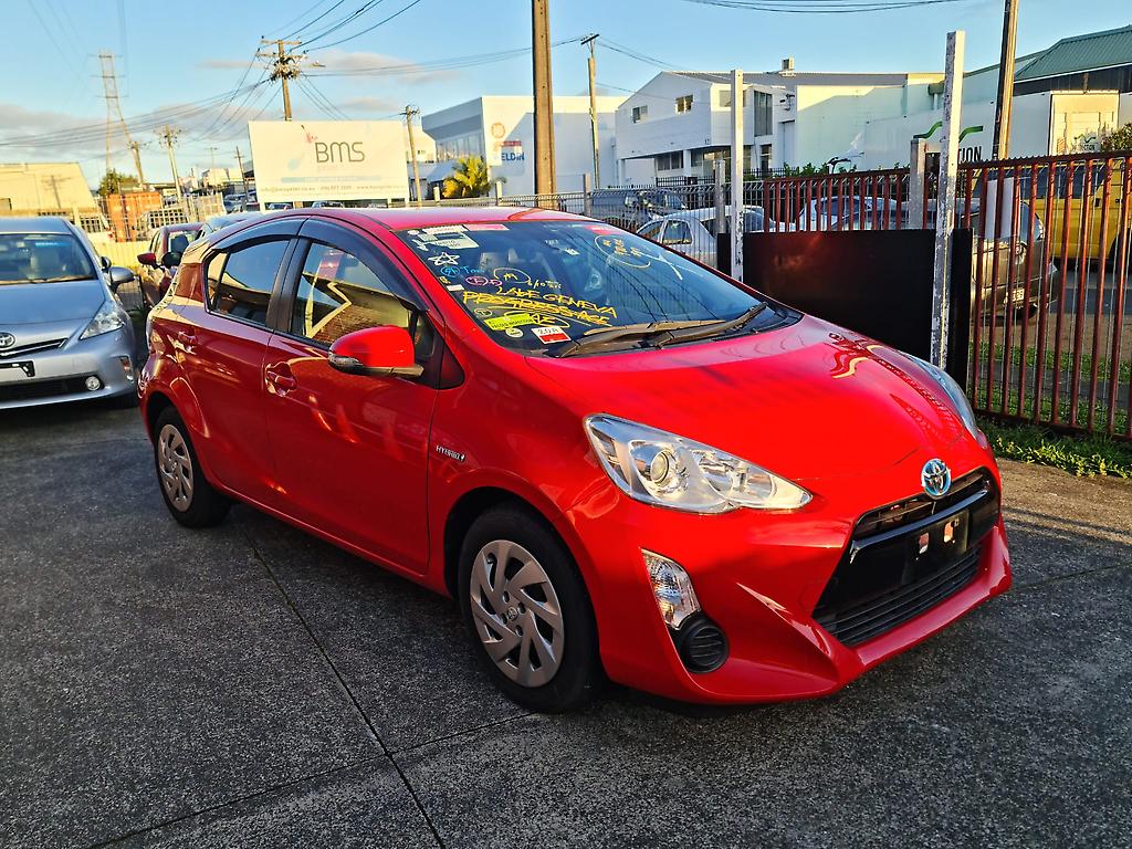 2017 Toyota Aqua