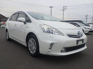 2013 Toyota Prius ALPHA