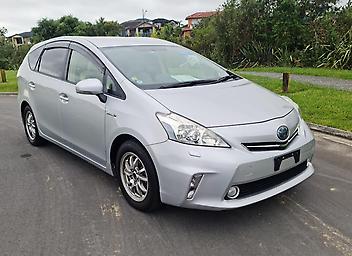 2014 Toyota Prius ALPHA