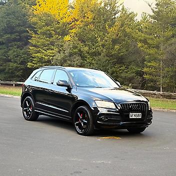 2009 AUDI Q5